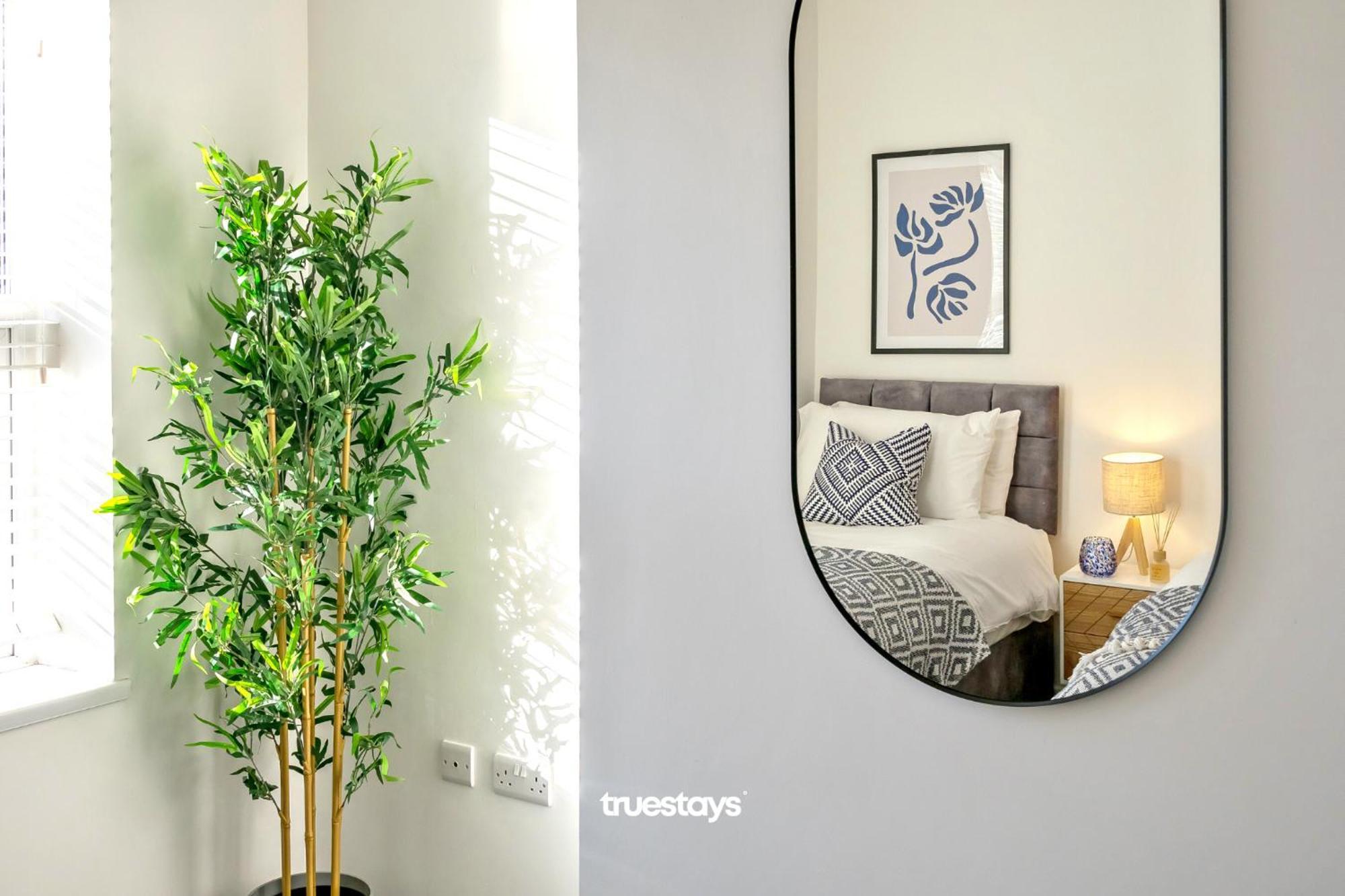 Nursery House By Truestays - 3 Bedroom House In Stoke-On-Trent المظهر الخارجي الصورة