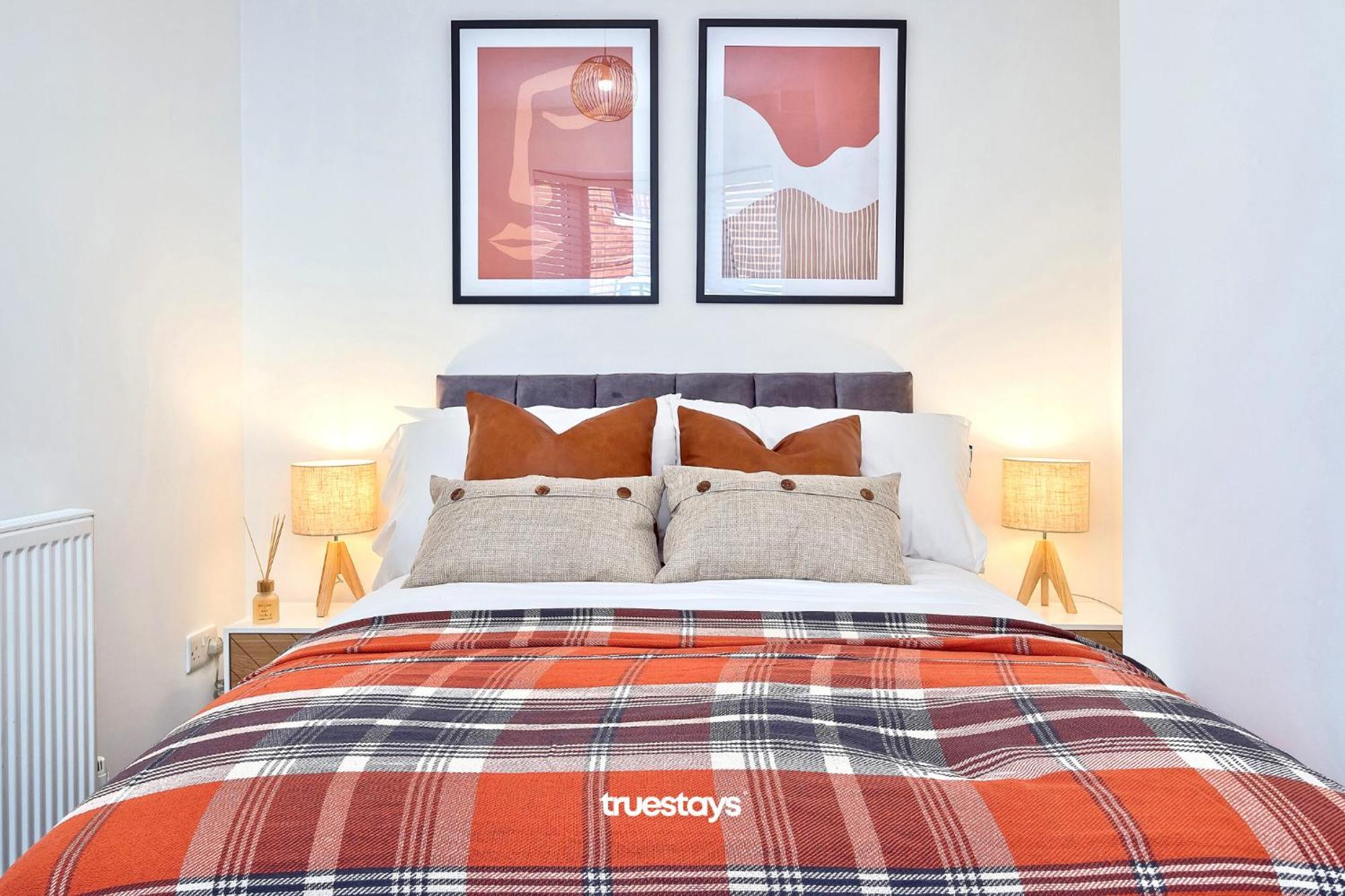 Nursery House By Truestays - 3 Bedroom House In Stoke-On-Trent المظهر الخارجي الصورة